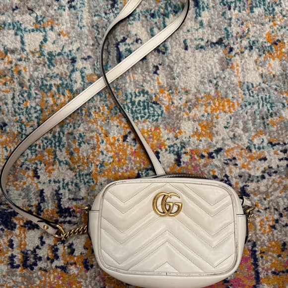 Gucci Calfskin Matelasse Mini GG Marmont Chain Shoulder Bag White - Picture 3 of 16